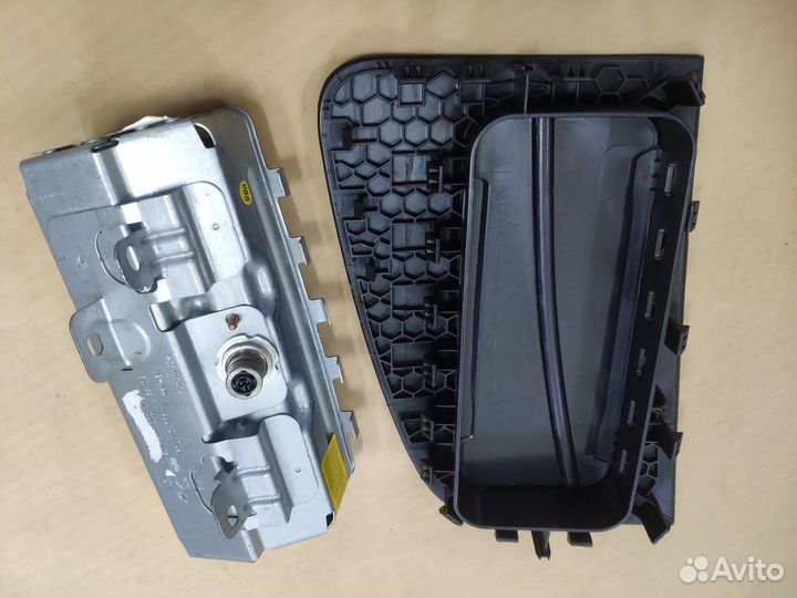 Подушка безопасности пассажира Skoda Fabia