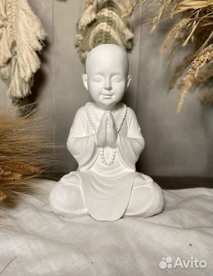 Будда статуэтка монах