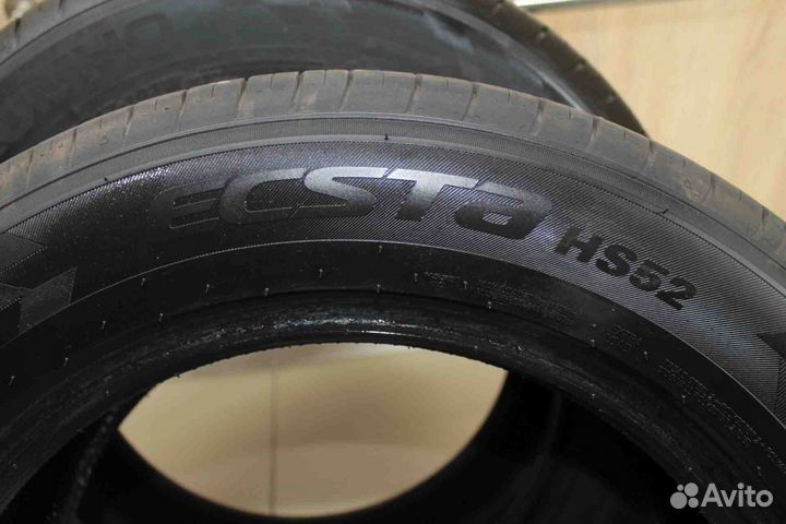 Kumho Ecsta HS52 235/55 R17 103W