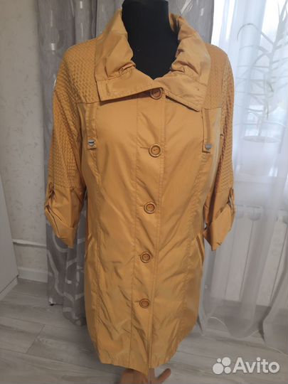 Плащ женский