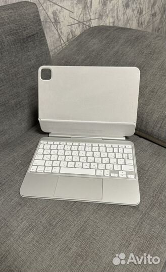 Apple Magic KeyBoard 11 M4 2024