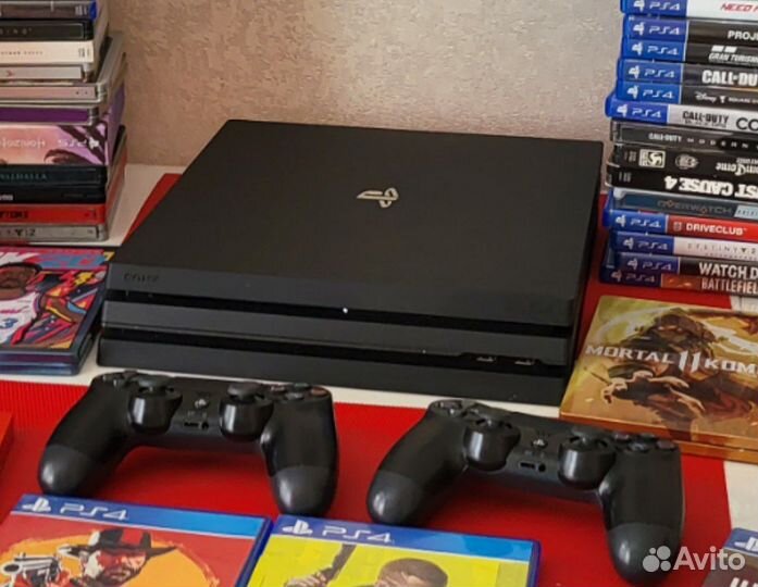 Sony PS4 PRO + 145 игр + 2 джойстика