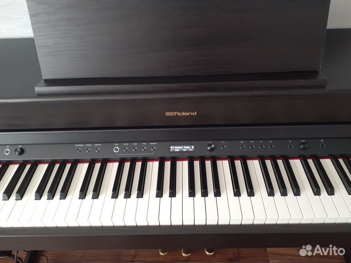 Цифровое пианино roland