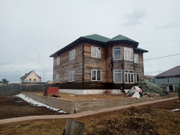 Дом 260 м² на участке 15 сот.