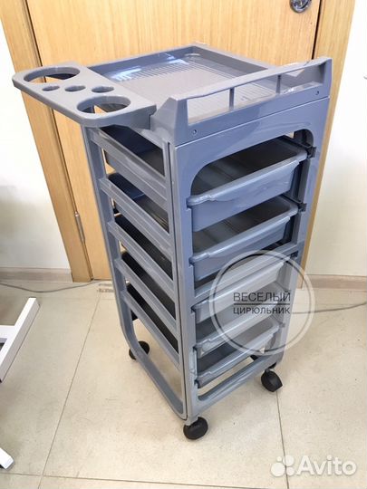 Тележка парикмахерская