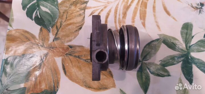 Продам выжимной подшипник на форд транзит