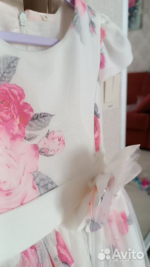 Нарядное платье для девочки