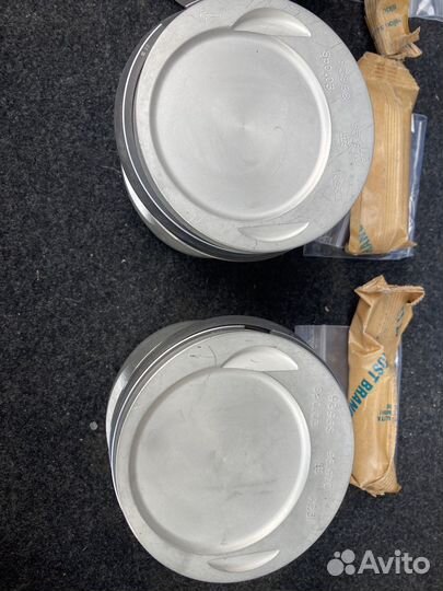 Поршень (поршнекомплект ) OM102.984 93968610