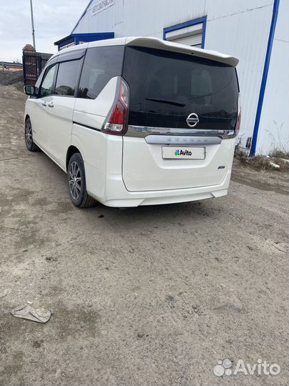 Nissan Serena, 2017