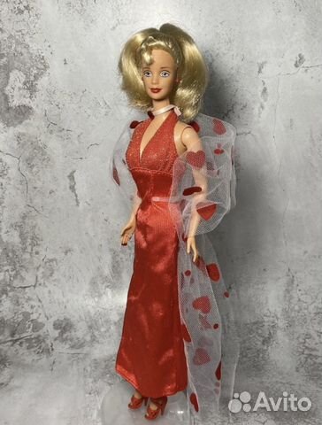 Valentine Style Barbie 1998