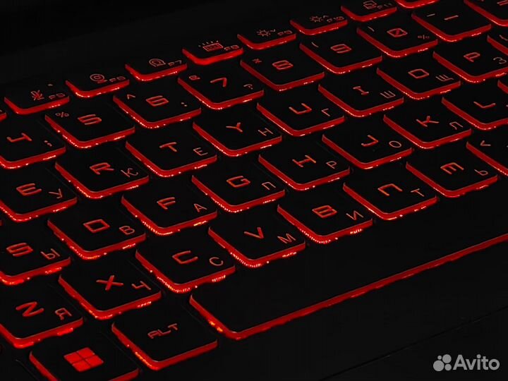 Ноутбук MSI 17.3