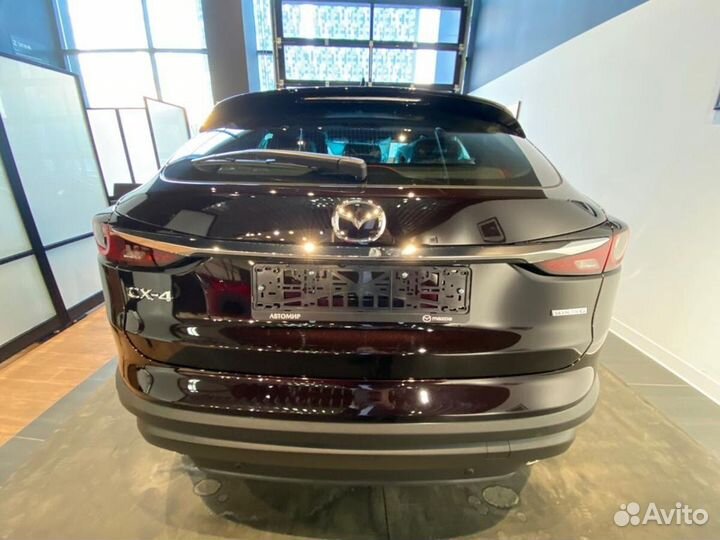 Mazda CX-4, 2023