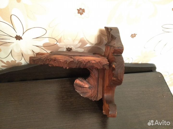 Полка навесная для цветов