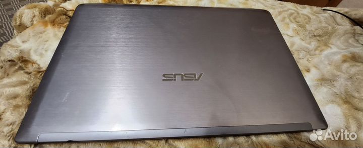 Ноутбук asus