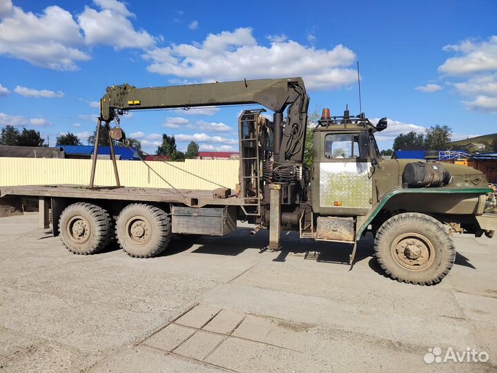 Урал 4320 с КМУ, 1993