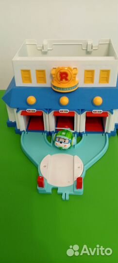 Робокар Поли и база, Эмбер, Рой, Хэли