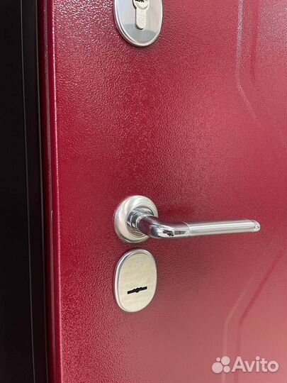 Дверь входная с повышенной шумоизоляцией