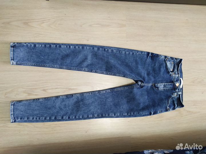 Джинсы