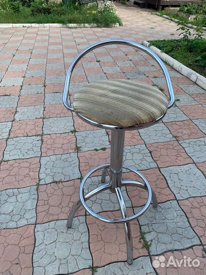 Барный стул