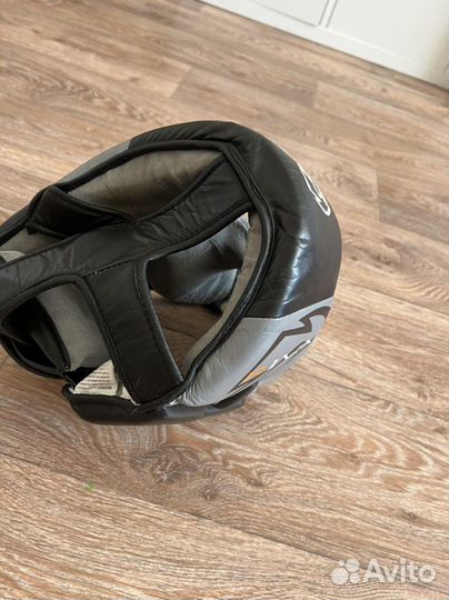 Боксерский шлем