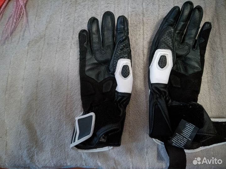 Мотоциклетные перчатки женские Apinestars sv8