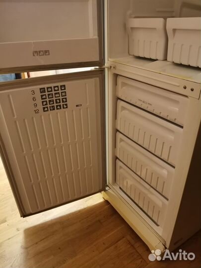 Холодильник 