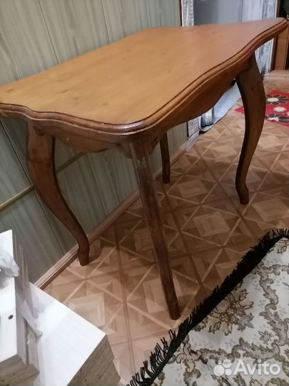 Стол