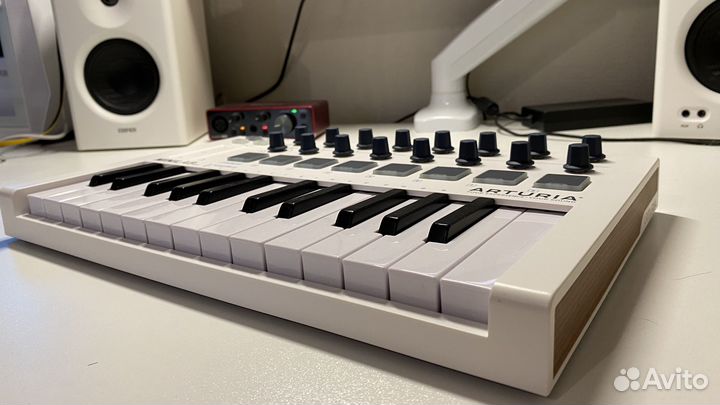 Midi-клавиатура arturia MiniLab mkII