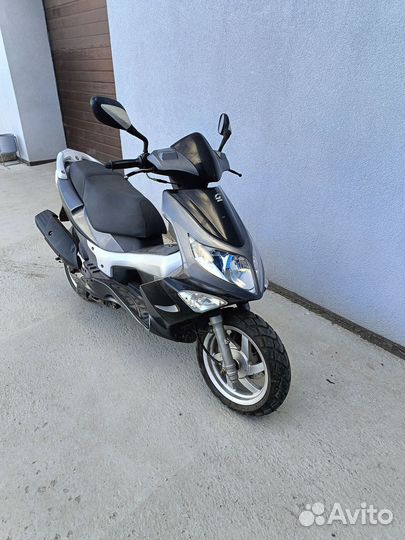 Продам Максискутер PGO G-MAX 125