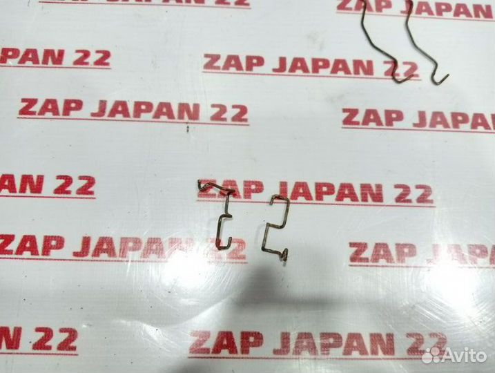 Зажим тормозных колодок Mitsubishi Challenger K99