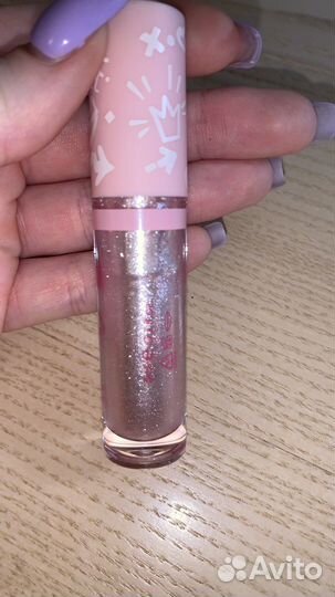 Блеск для губ beauty bomb