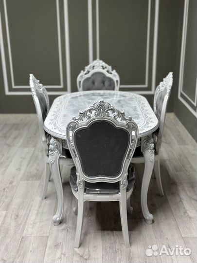 Стол обеденный в наличии