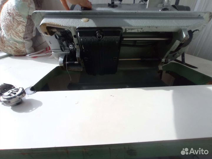 Промышленная швейная машинка 1022м-продажа/обмен