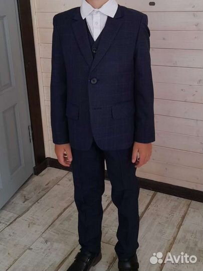 Костюм тройка размер 110-116