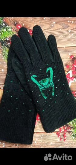 Варежки с вышивкой