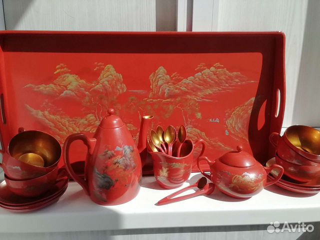 Редкий чайный сервиз (из тикового дерева)