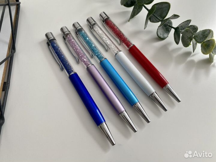 Шариковая ручка с кристаллами внутри новая