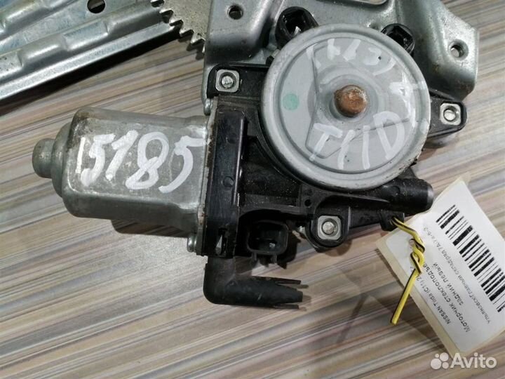 Моторчик стеклоподъемника задний левый nissan Ti