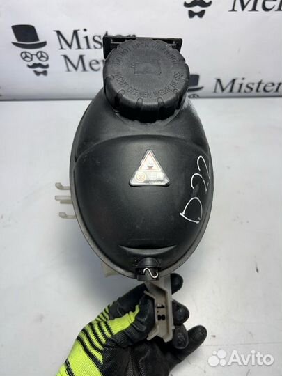 Бачок расширительный Mercedes-Benz E-Class E220