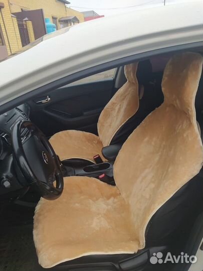 Меховые накидки из овчины персиковые на силиконе