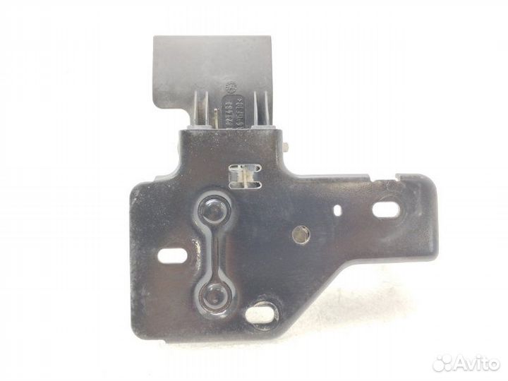 Крюк замка капота Audi Q7 4L