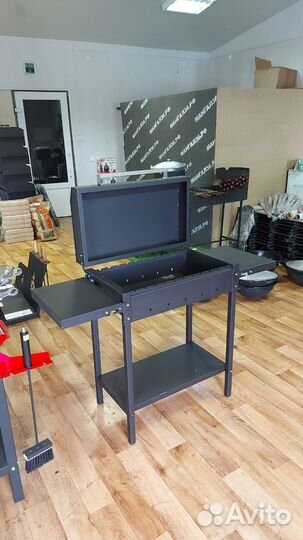 Мангал с крышкой барбекю и полками, термокраска