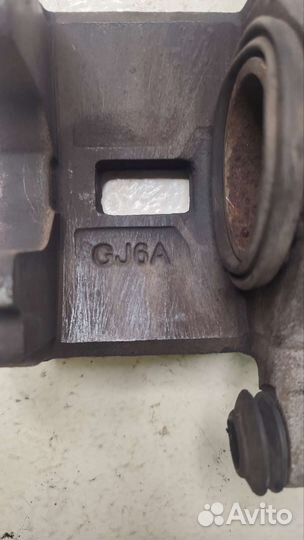 Суппорт передний правый Mazda GJ6A-33-61XB