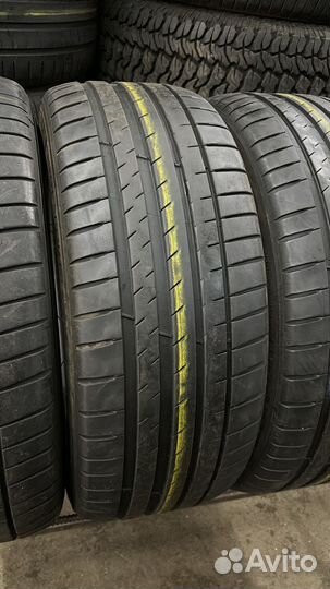 Michelin Pilot Sport 4 235/45 R18 106W