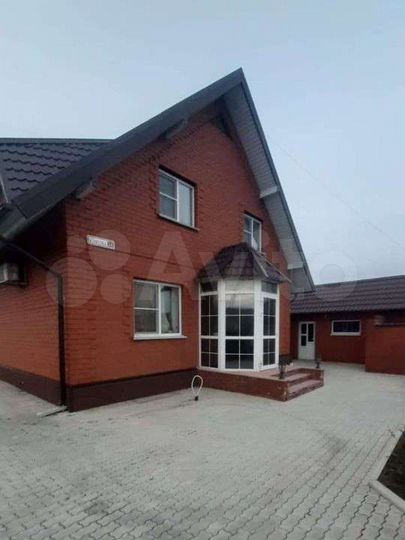 Коттедж 173 м² на участке 14 сот.