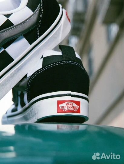 Кроссовки оптом vans