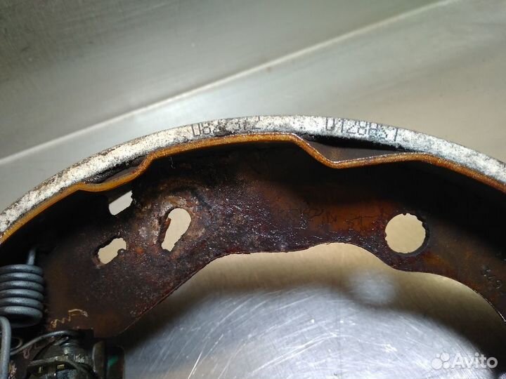 Механизм ручника Renault Sandero 2009 2014