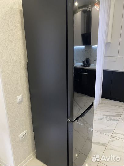 Холодильник бу indesit