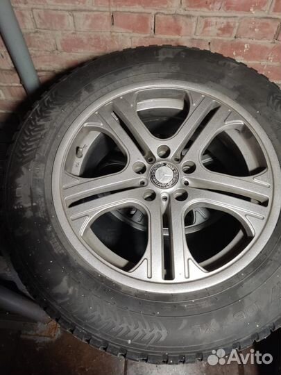 Колеса в сборе Hakkapelita 8 SUV 235/60 R17