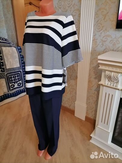 Женский брючный костюм Владини новый р-р 54